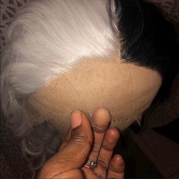 ?De\'je Ville? Two-TONE LACE FRONT HALLOWEEN WIG main image 4